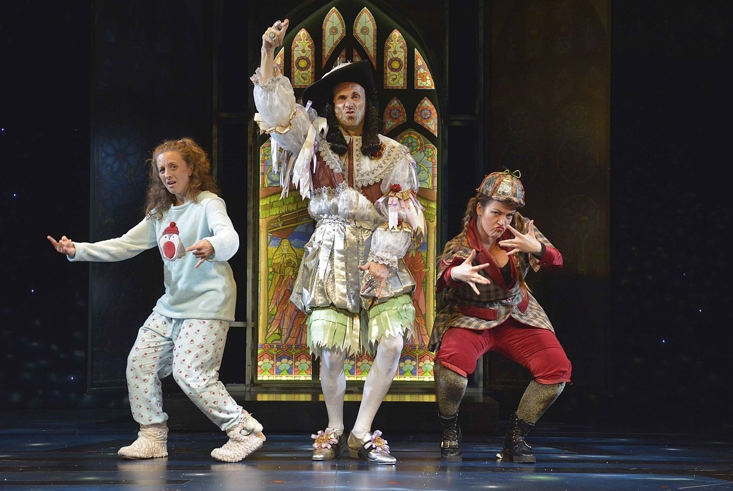 Wendy and Shirley Holmes meet Charles II