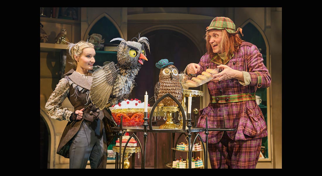 Wagner (Emily Essery) and Auntie (Neal Foster).